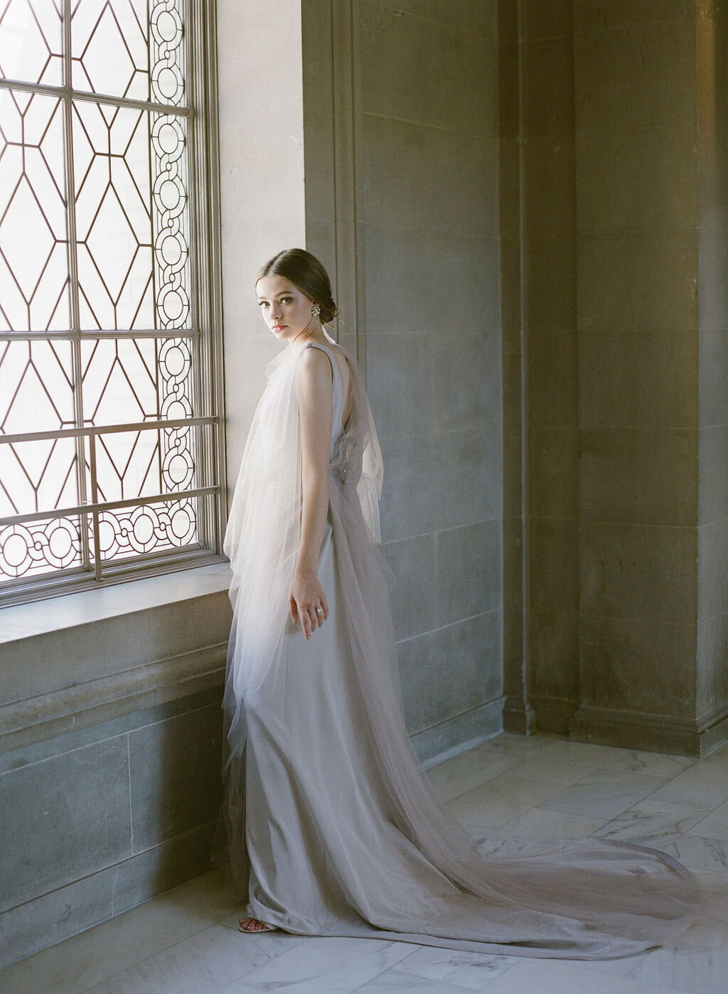 JennySoiPhotography-SFCityHallWeddingFineArtPhotographyParisianRomanticEditorial-136