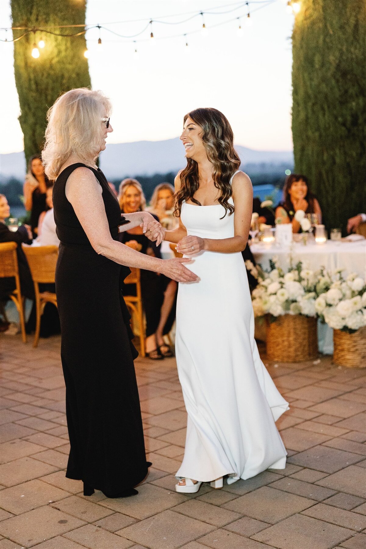 viansa-wedding-sonoma-emma-taylor-ashley-carlascio-photography-1430