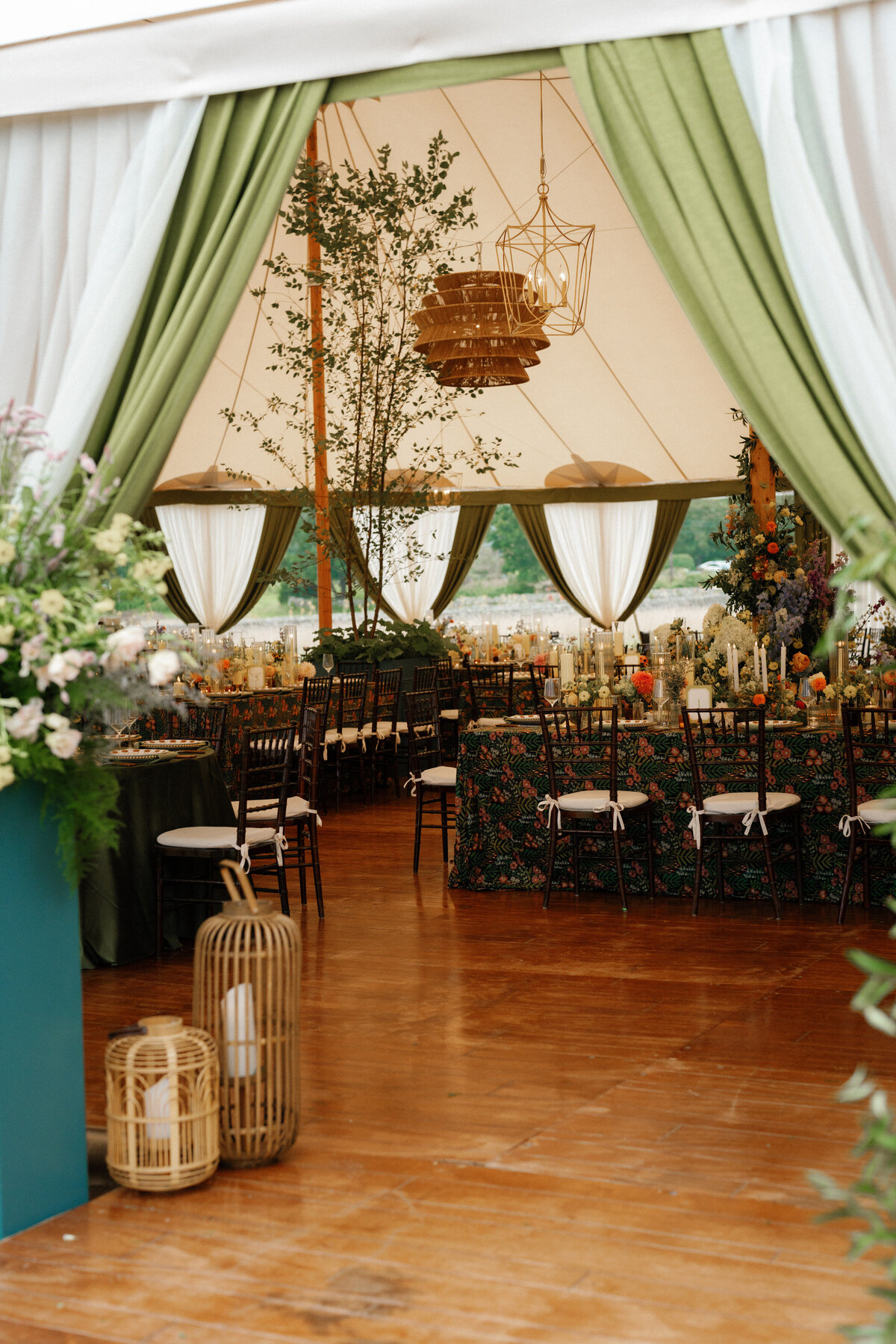 127_Luxury_Tented_Wedding_Westerly_17.JPG
