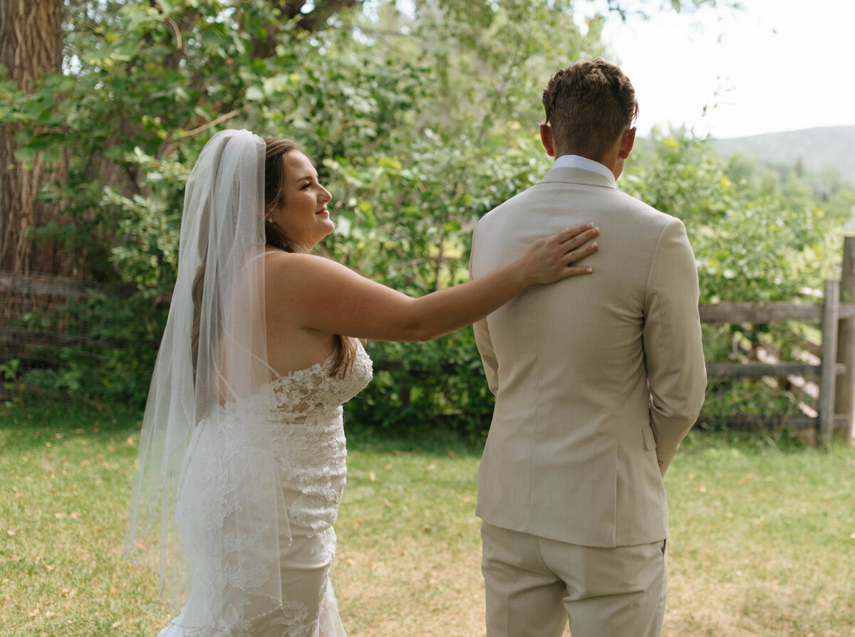 Gabby Rhodes is a wedding photographer based in Northern Colorado