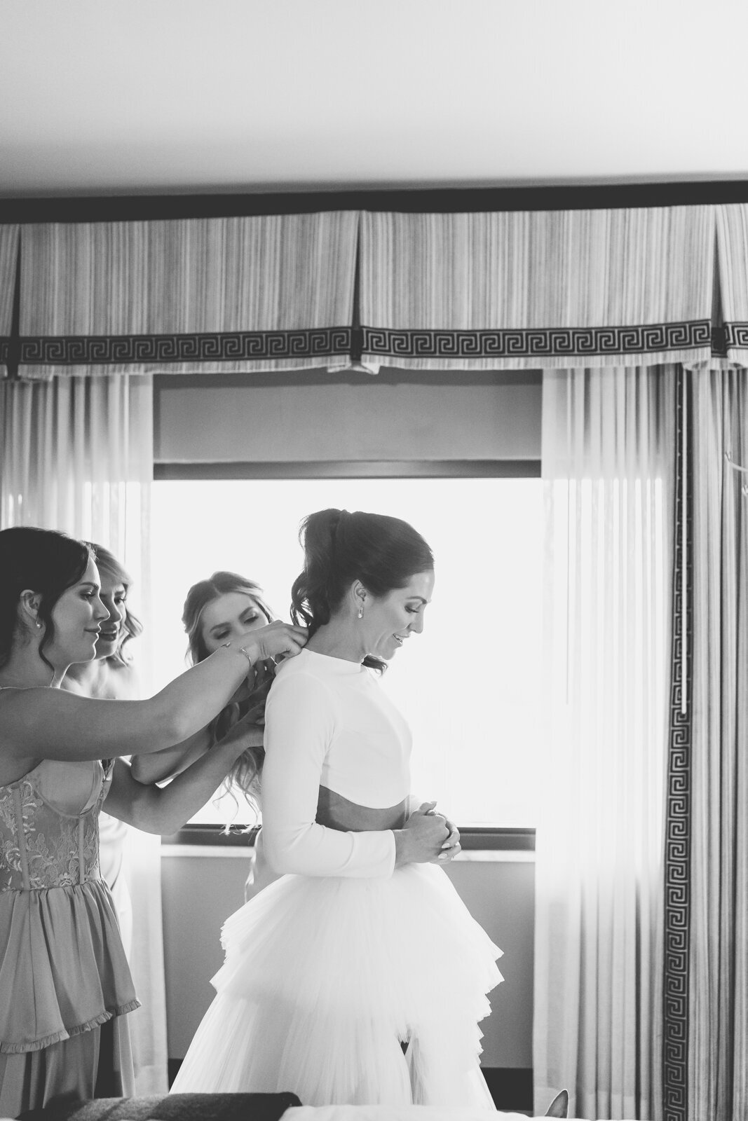 A MODERN ROMANTIC CLASSIC BLACK TIE PLANTERRA CONSERVATORY LUXURY WEDDING IN WEST BLOOMFIELD MICHIGAN BY KARI DAWSON106