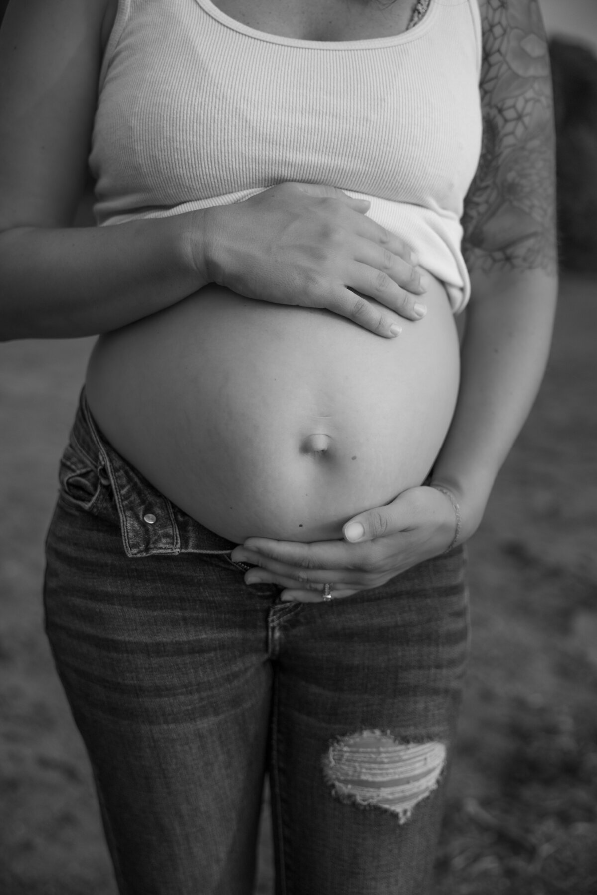 Baby belly photo taken at Clover Beach, Linden MI