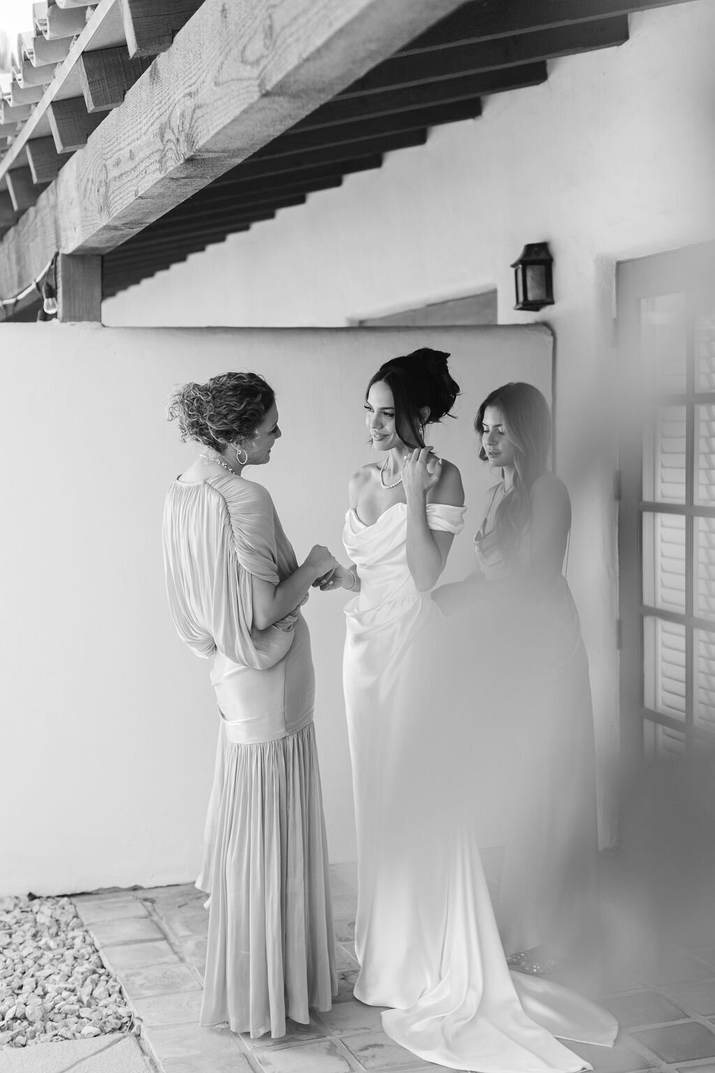 Candid_NikiRhodesPhoto(141of168)