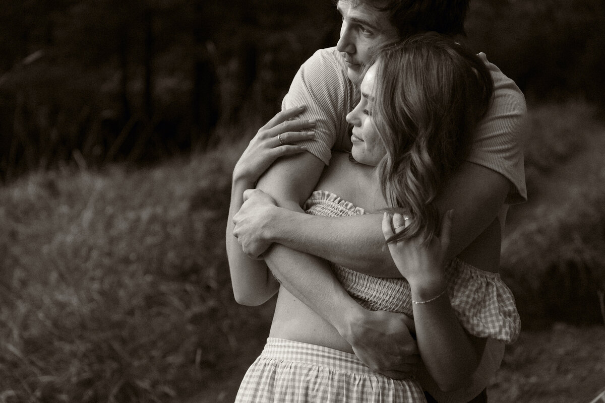 AbbyReePhotography-SecretBeachCouple-19