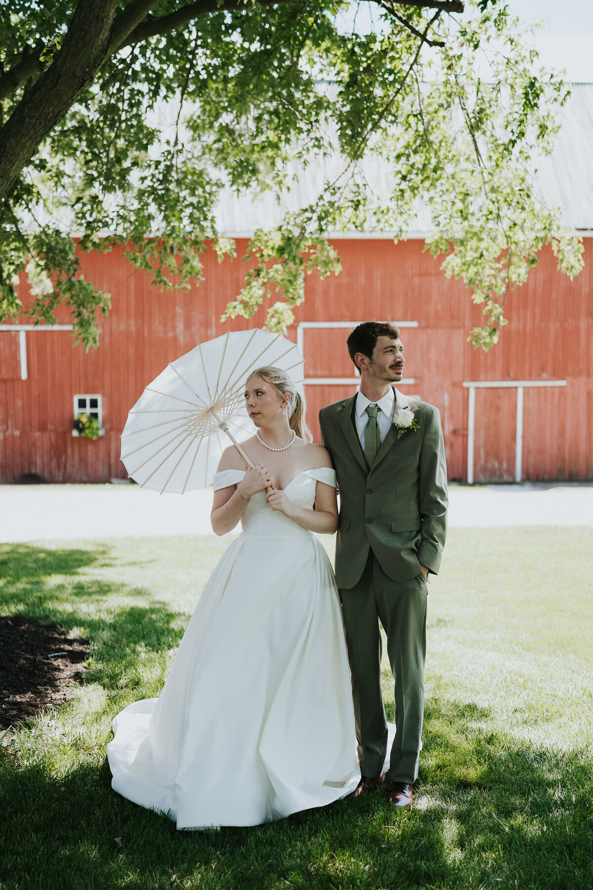 Mr. & Mrs. Lonsbury018