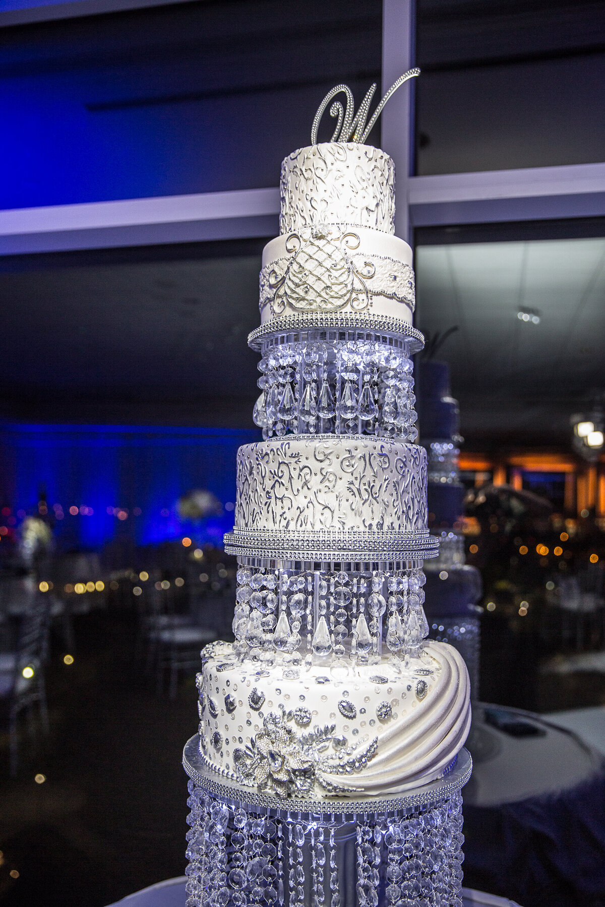 27 - University of Tampa Wedding Cake - Tampa Bay Wedding Planner