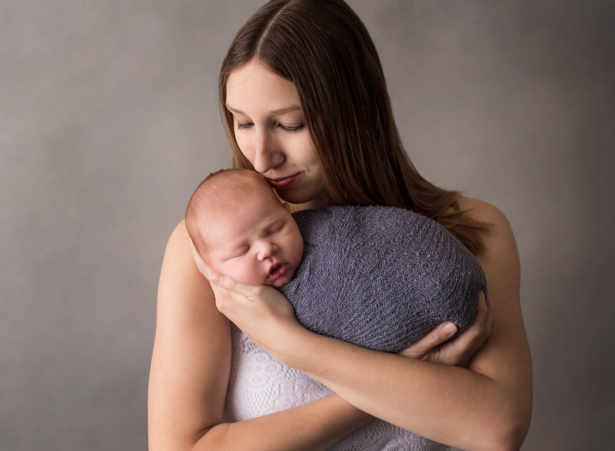 Newborn and Mom portrait in Houston