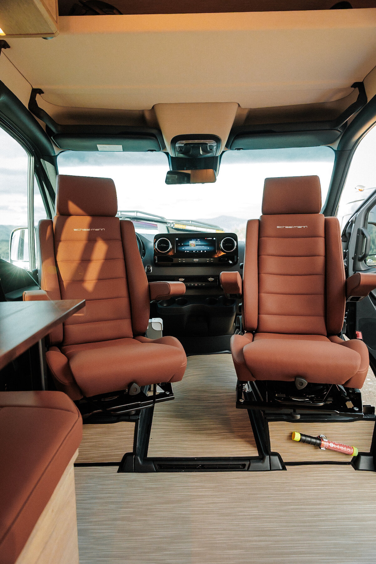 2_SummitSeeker_251013_BMV_#125_SlowFastcreative_2136