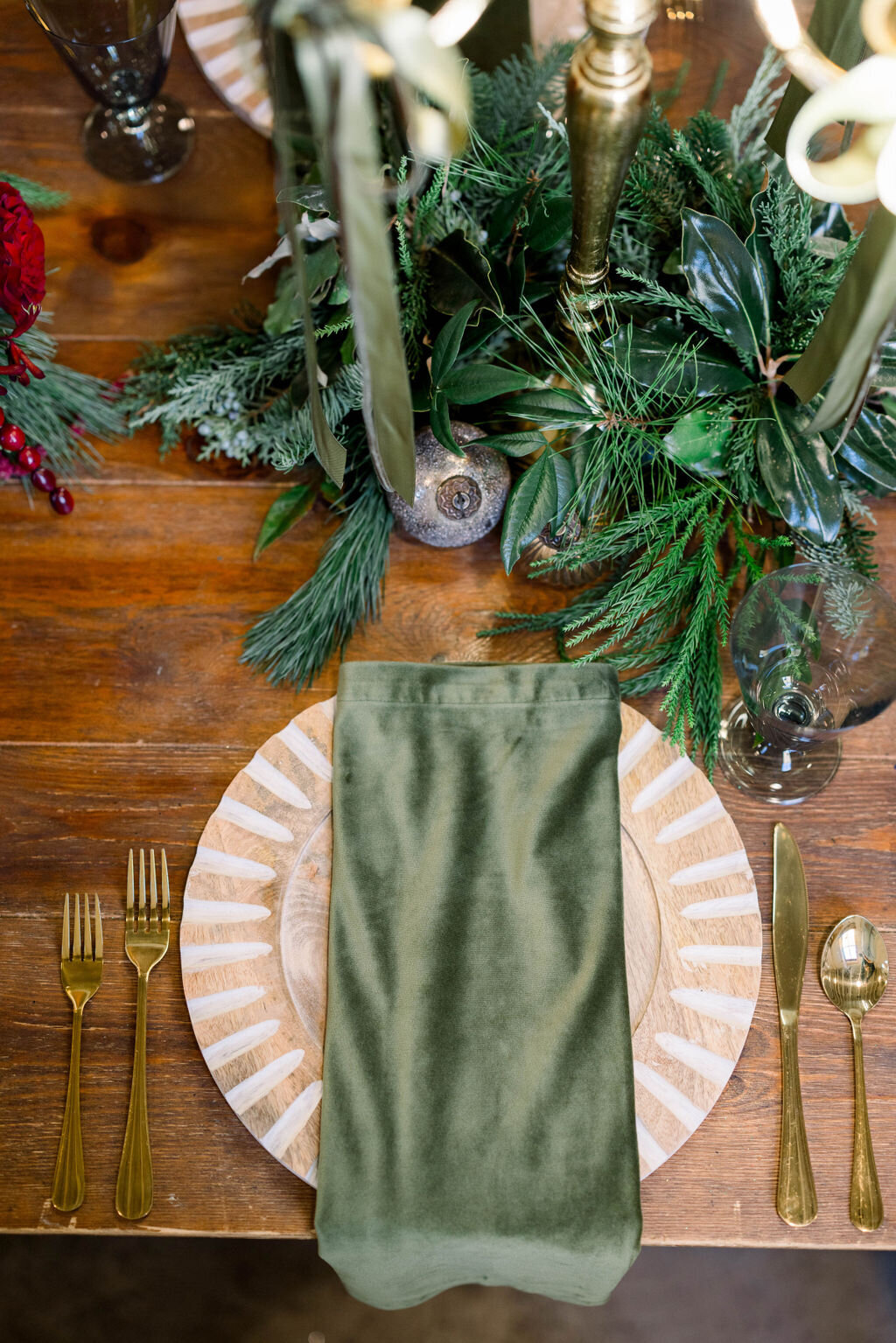CurioChristmas_GardenandGrain_PlaceSet