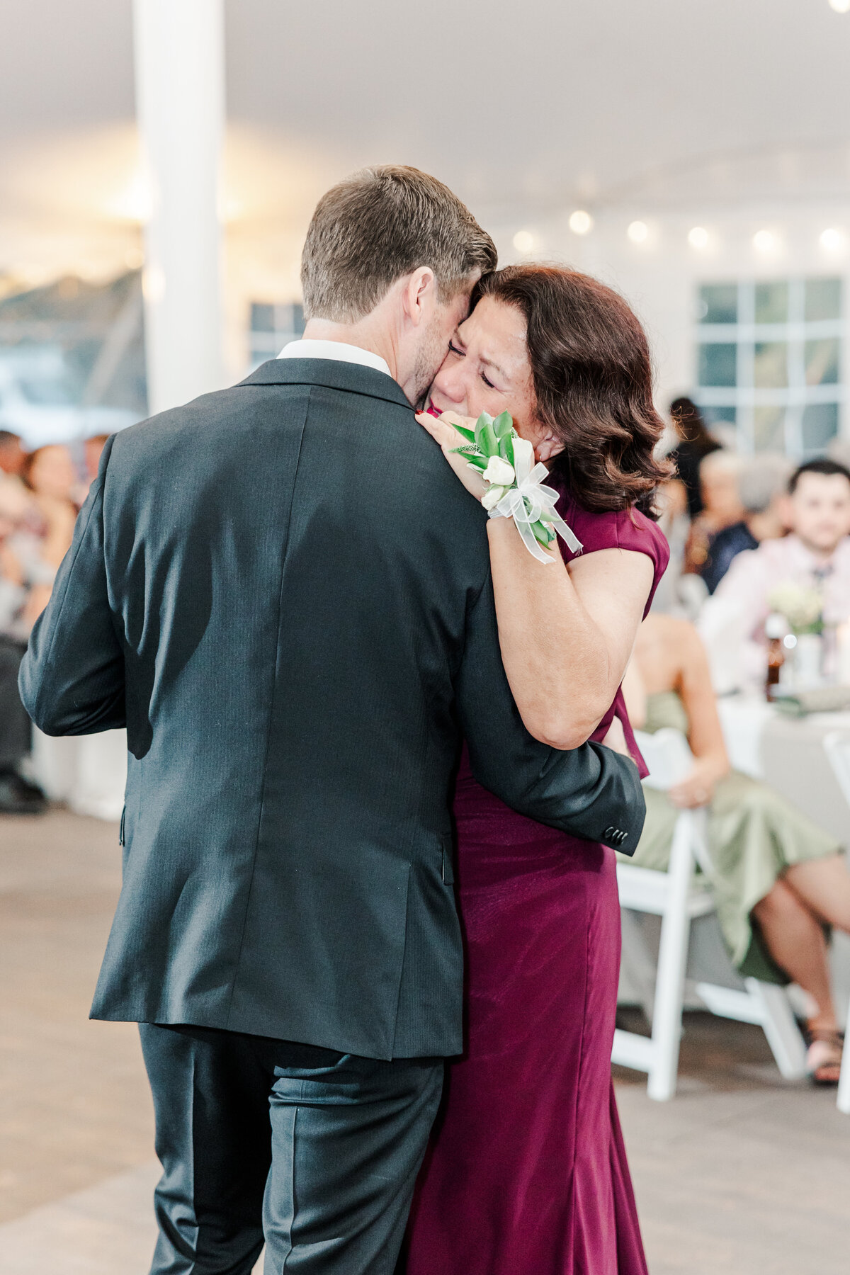 brittany-graf-photography-jennifer-joseph-wedding-burr-mansion-fairfield-ct-bg-favorites-95