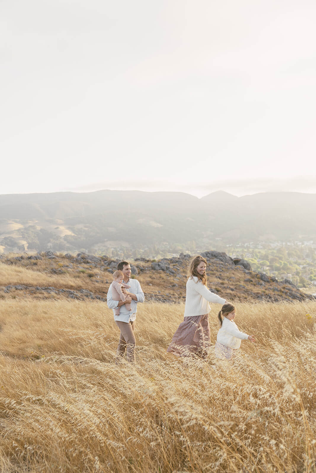 Countryside lifestyle family photos in San Luis Obispo by Photography by Samantha Anne