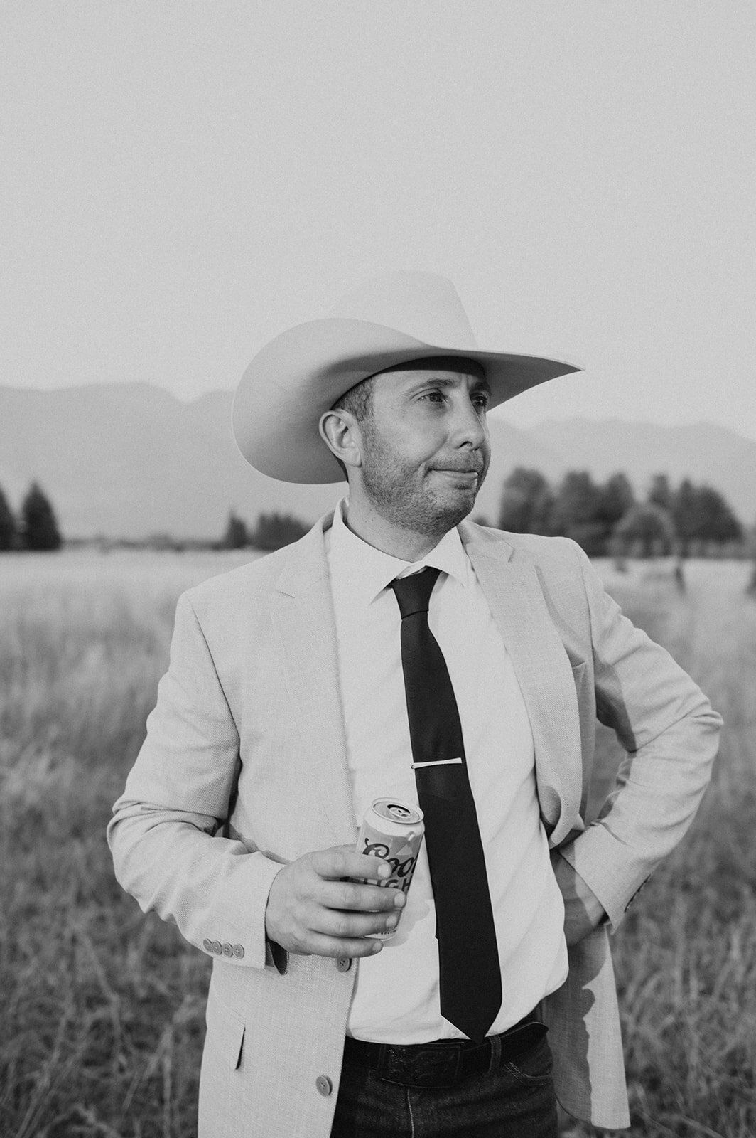 presley-gray-luxury-western-montana-wedding-9028