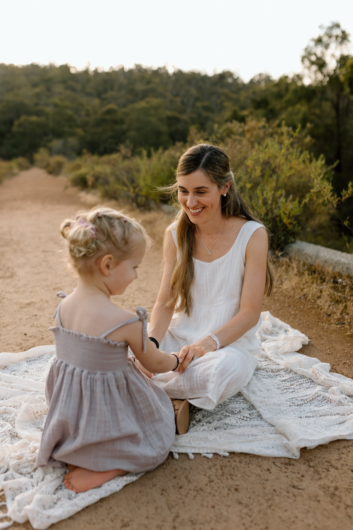 mandurah photographer doing a perth family photoshoot-07