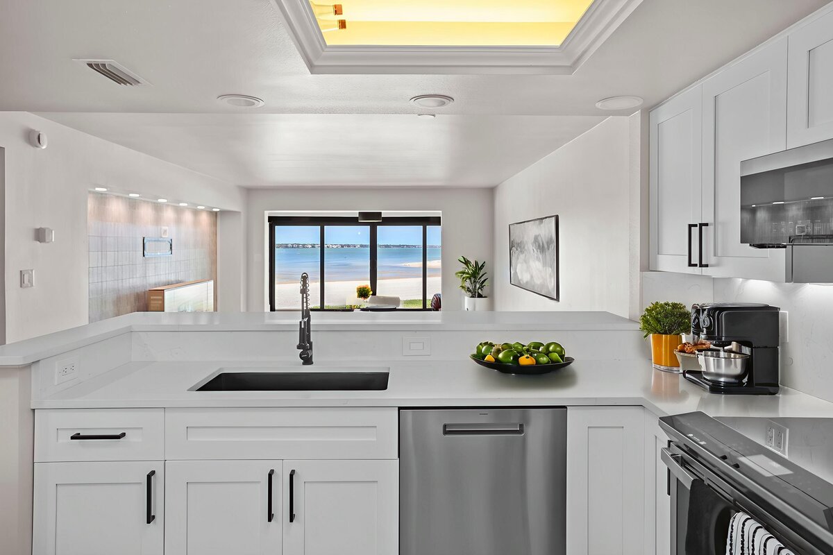 895 Gulf View Kitchen - 495A0138 virtually staged