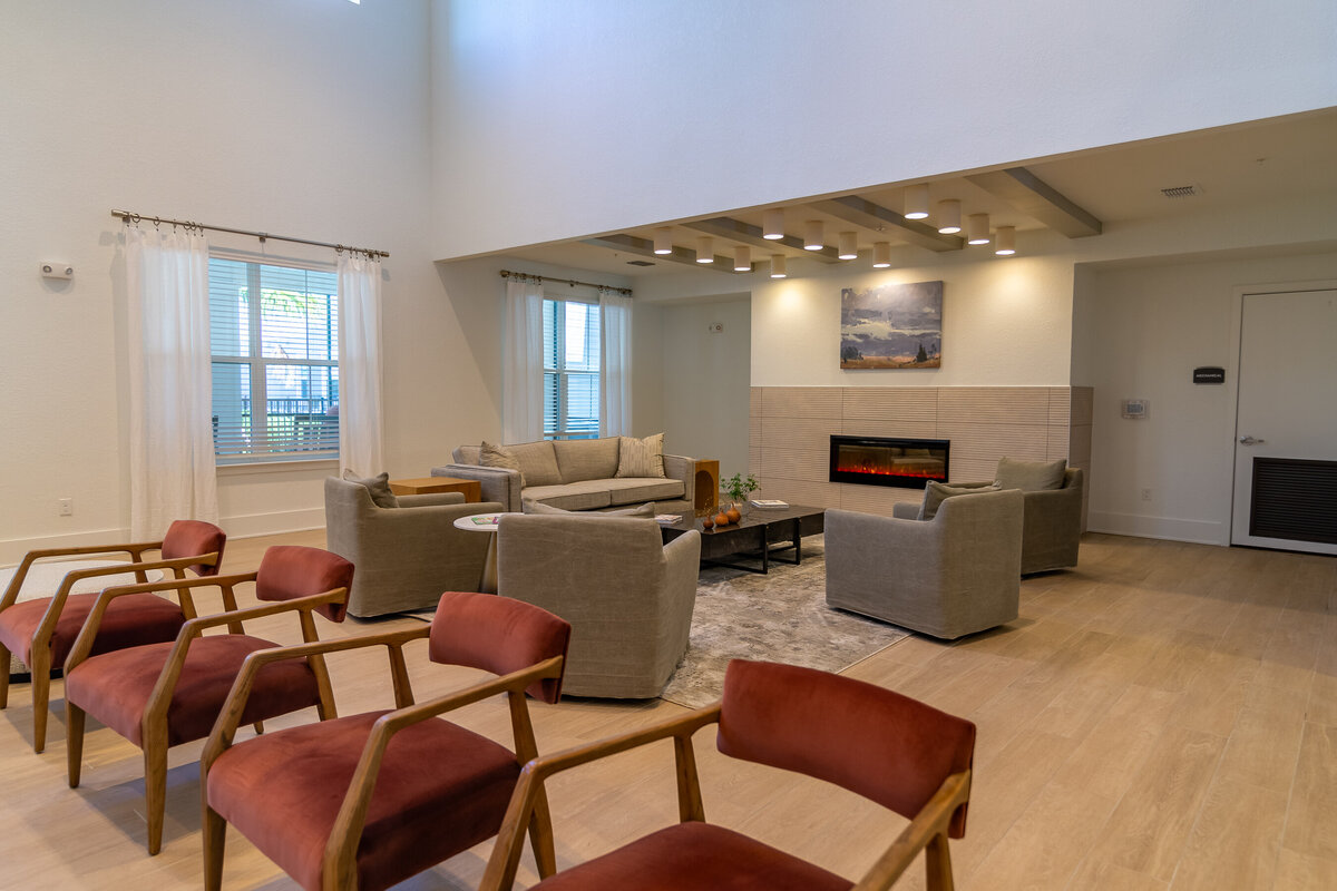 042324ROCHESTERPARK-37