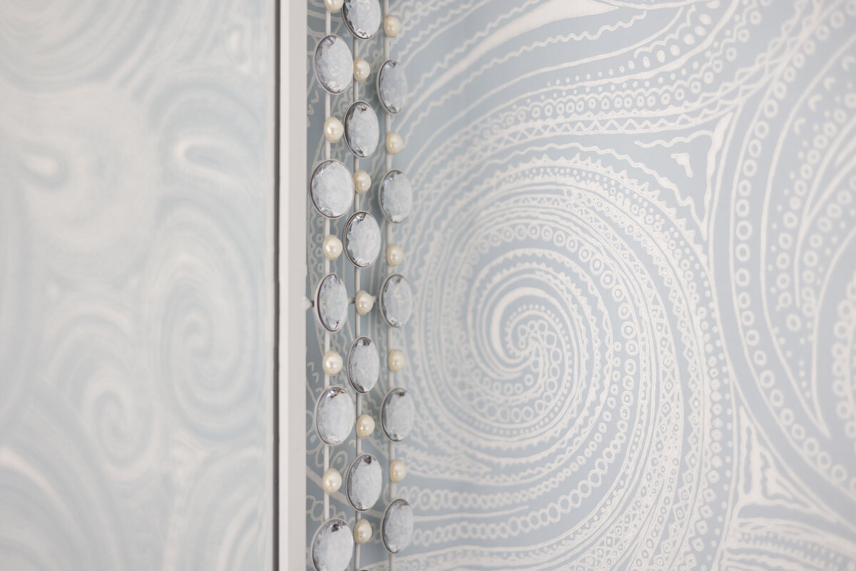 KatCoInteriors-Tiessen-PowderRoom-12