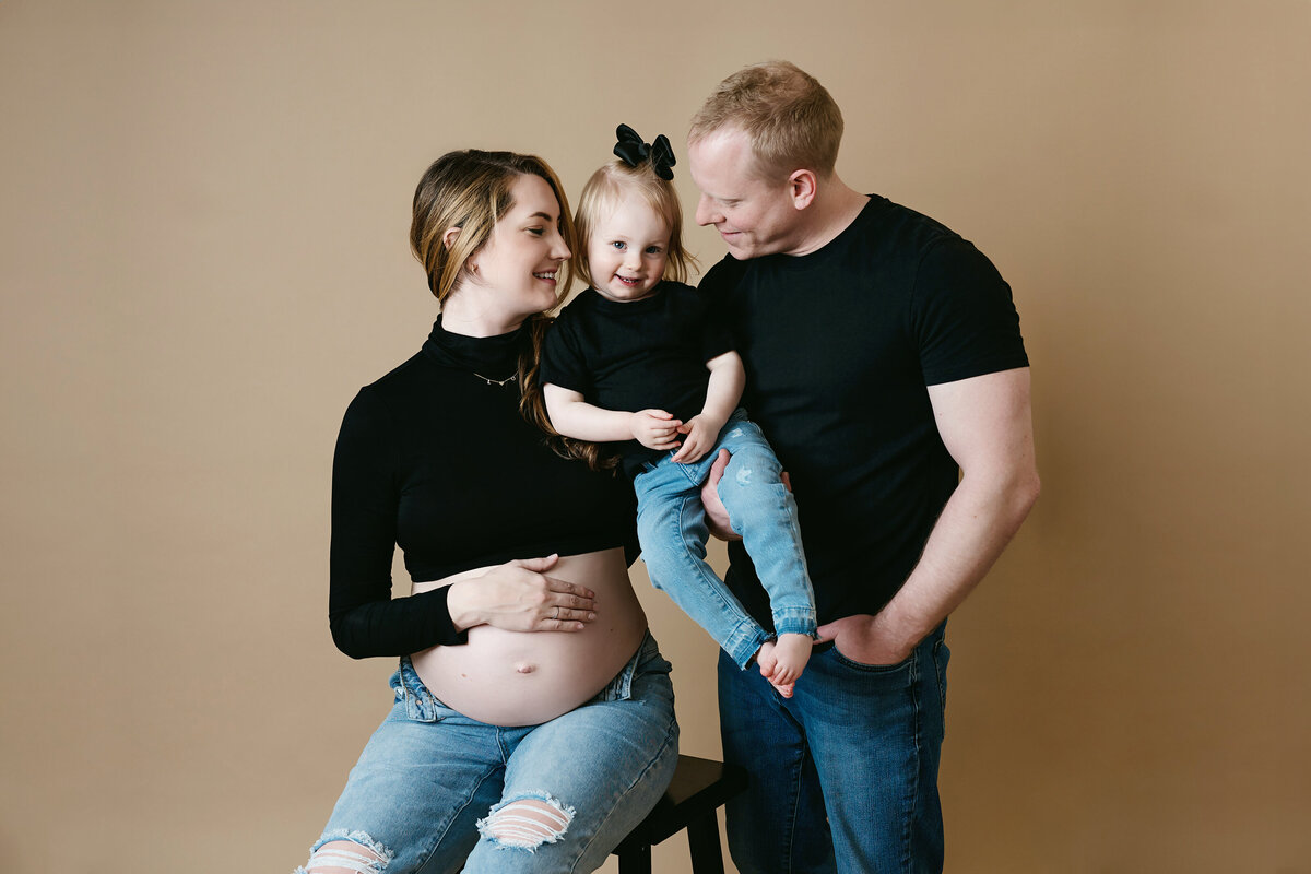 maternity in pittsburgh, studio maternity, pregnancy announcement, pittsburgh photographer maternity, maternity photographer, best maternity photographer pittsburgh, maternity photographer near me, Bridgeville maternity photographer, pittsburgh maternity photographer, fine art photographer, photographer near me