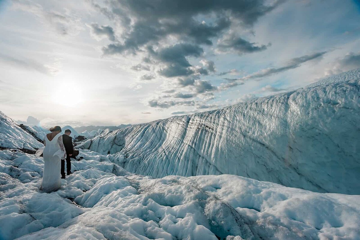 top-glacier-elopement-locations-alaska-Soul-and-Sky-Weddings