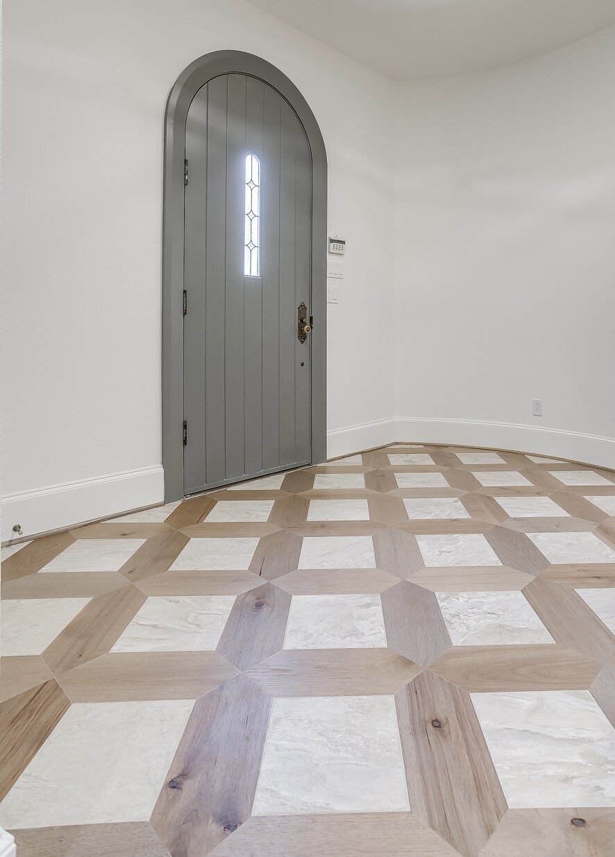 MIRA VISTA ENTRY