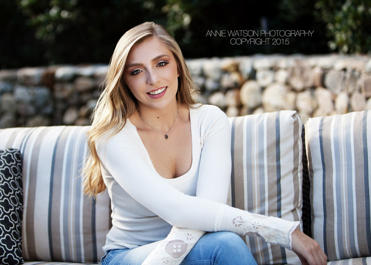 Timeless beauty portrait with eyeliner and nude tones – NYC makeup artist Lydia Arroyo.