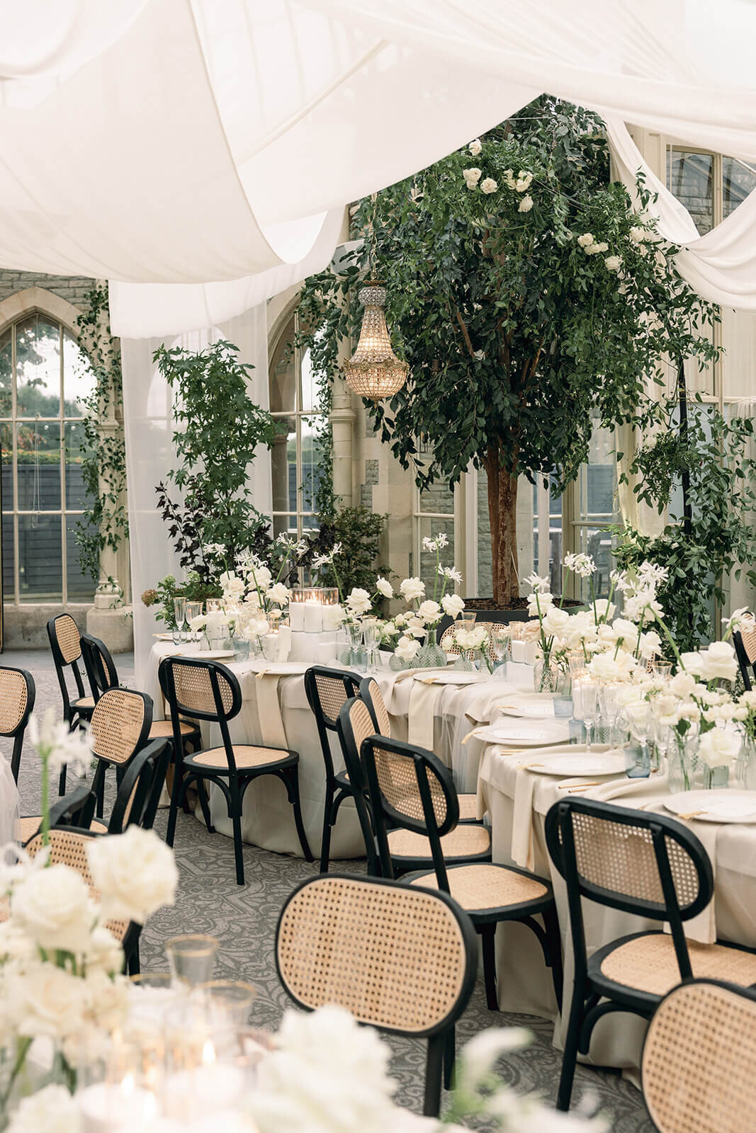 white wedding breakfast tablescape9