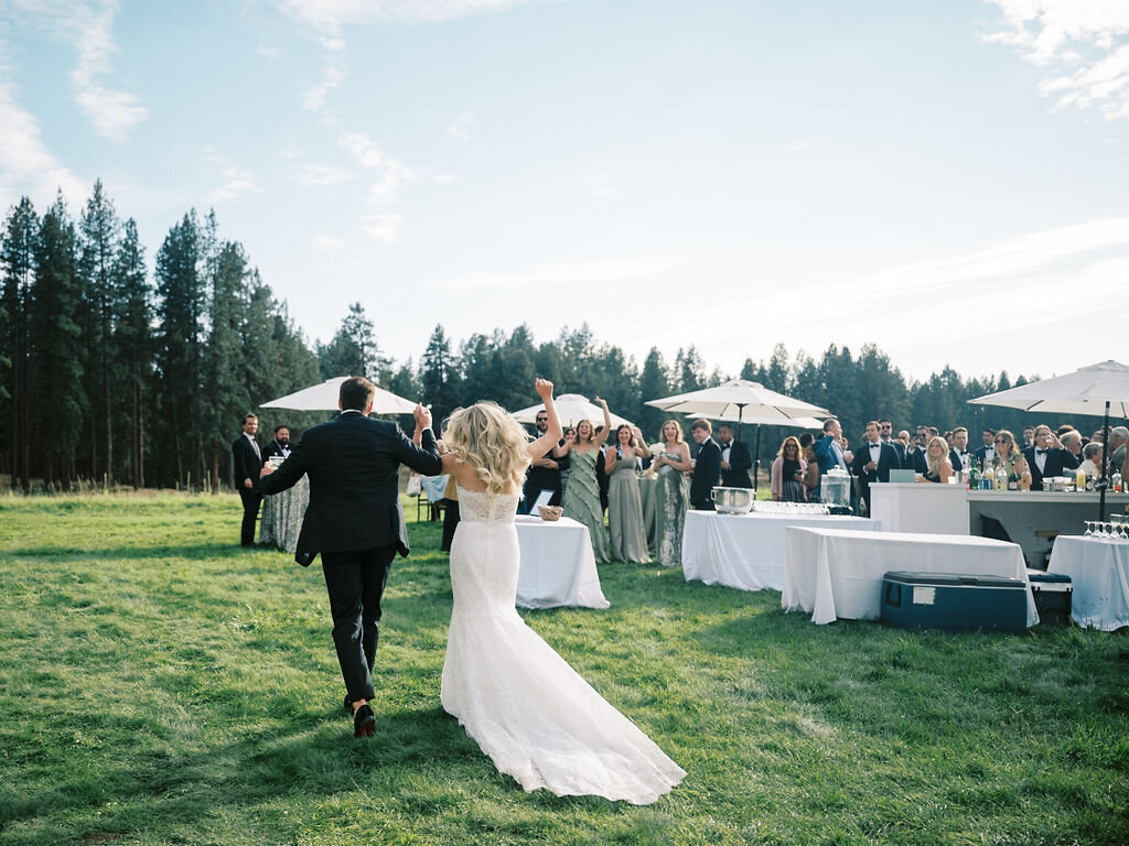 bride-and-groom-cocktail-hour