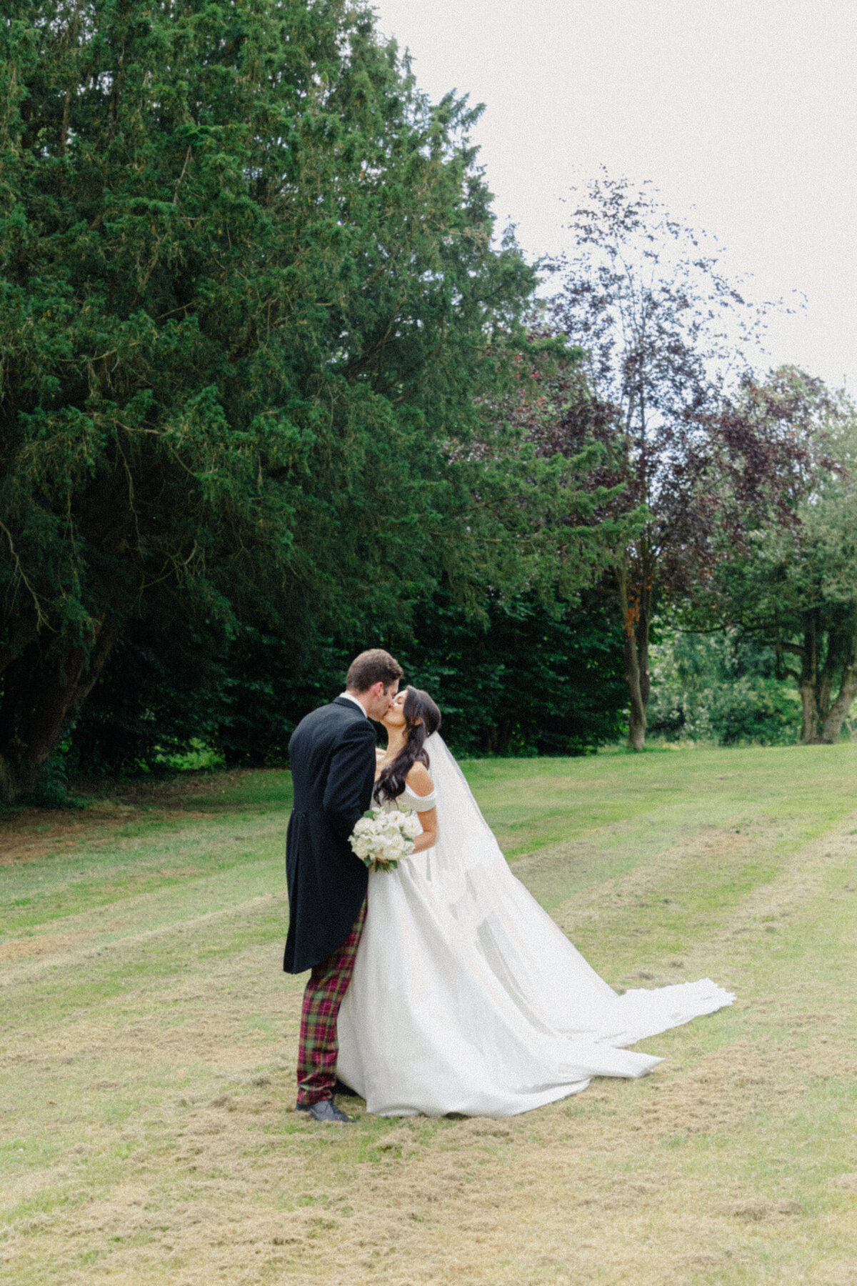 Editorial-Wedding-Photographer-Cotswolds-1-34