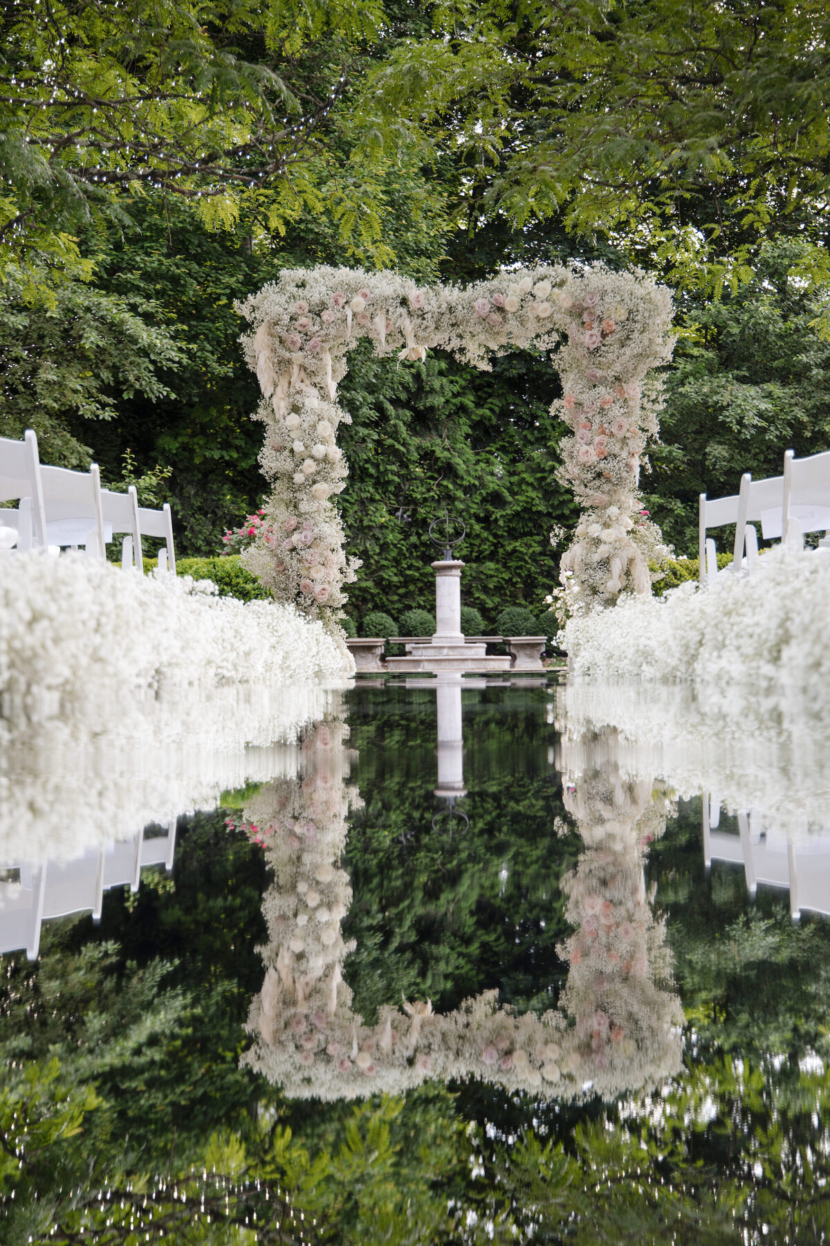 aisle-mirror-florentine-gardens-wedding-nj-enza-events