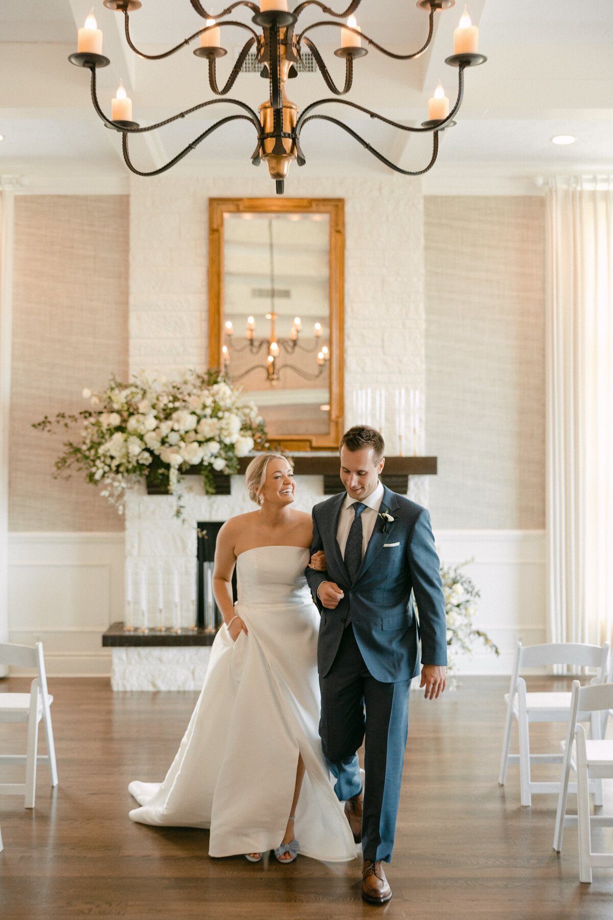 sloan-daniel-wichita-country-club-wedding-kayxbee-213
