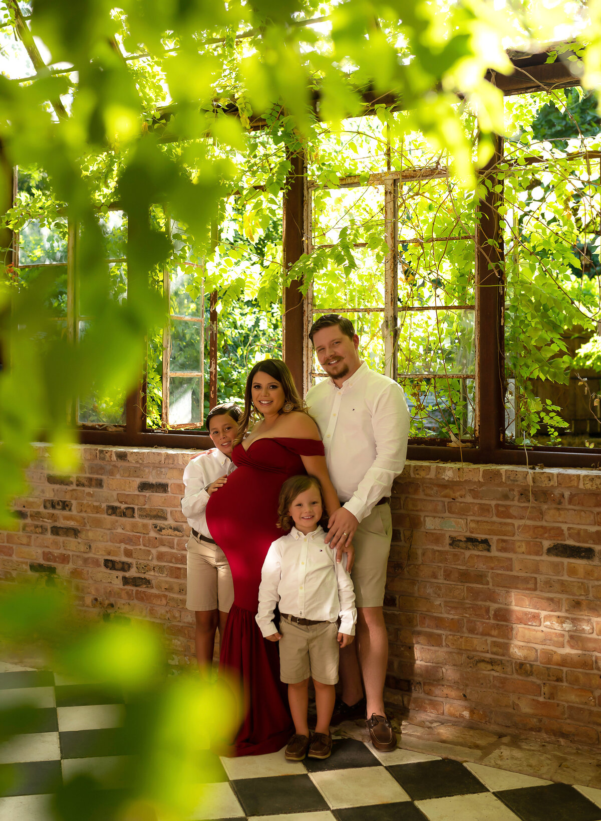 Maternity-photos-sekrit-theater