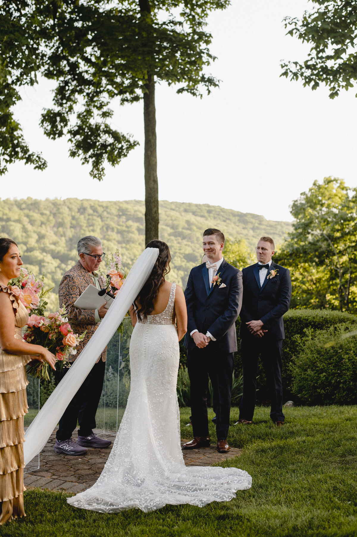 bride-and-groom-at-the-alter-saint-clements-castle