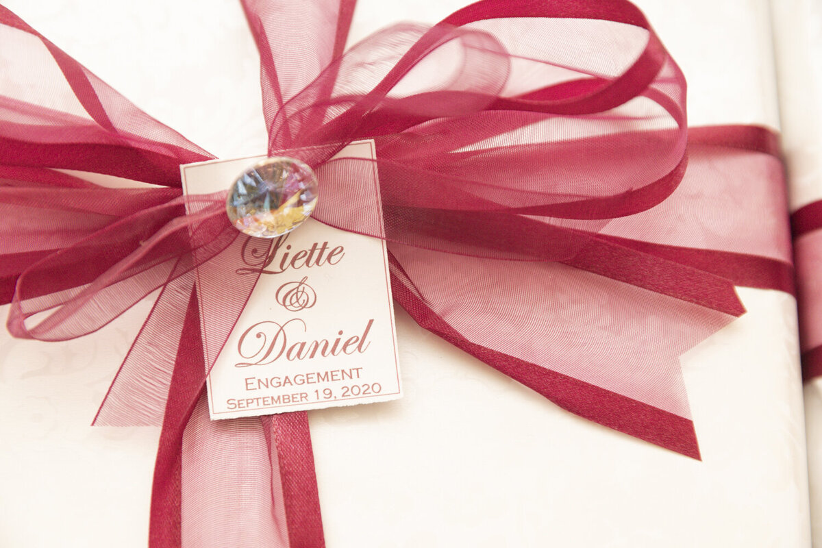 Party-Favours-Engagement-Photography
