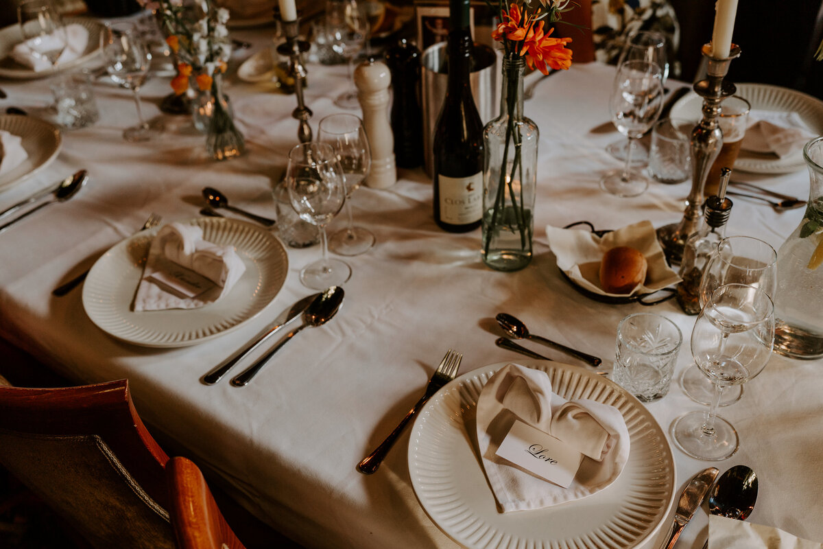 Trouwfotograaf in Zeeland. De leukste trouwlocaties in Zeeland vind je in deze blog. Door everatilroefotografie, trouwfotograaf in Middelburg,Zeeland