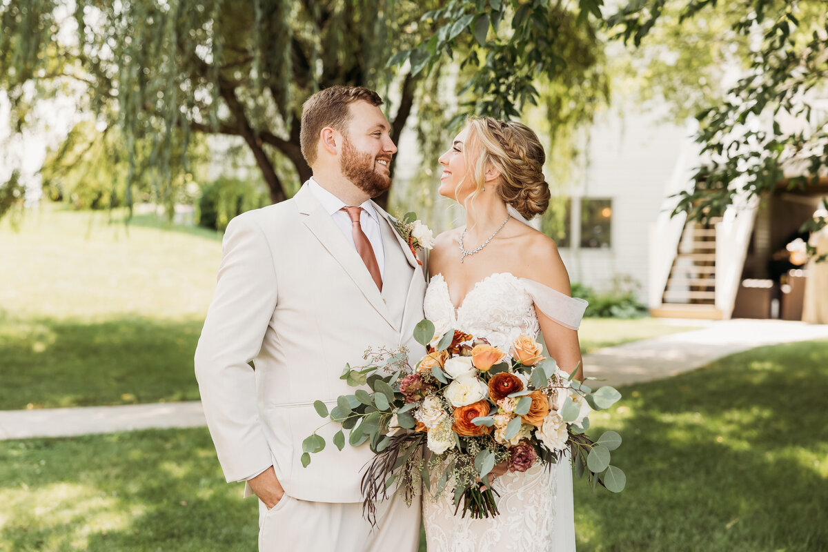 Emily&Chandler_061