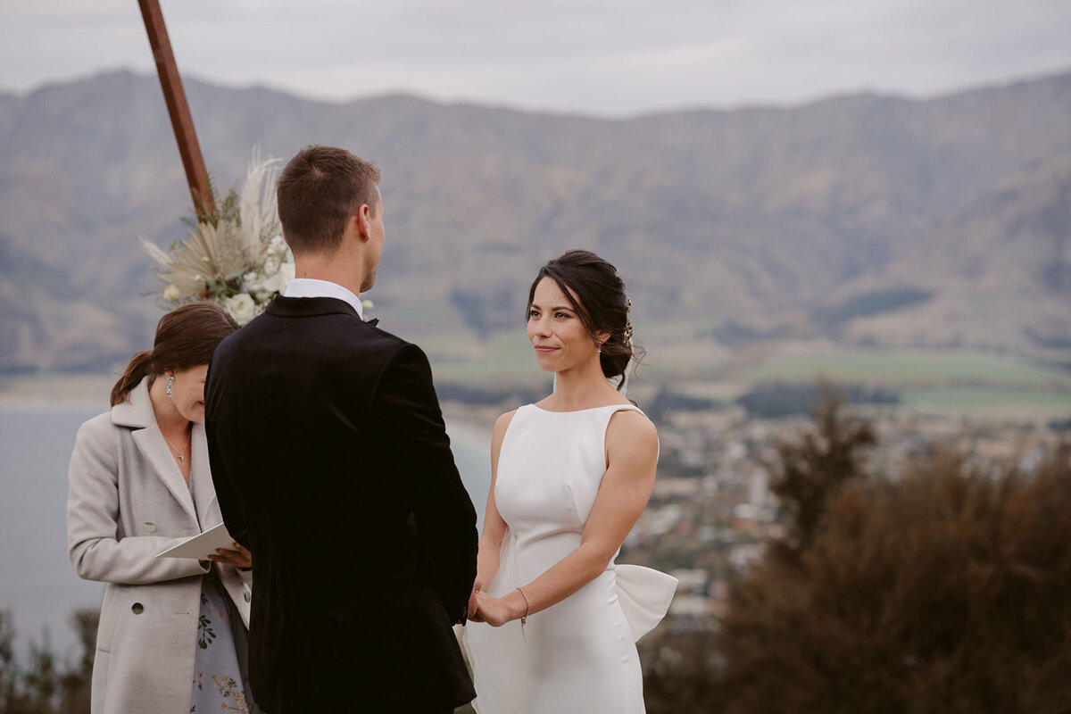 Kate Roberge Photography_Marina & Taylor Wanaka Elopement-41