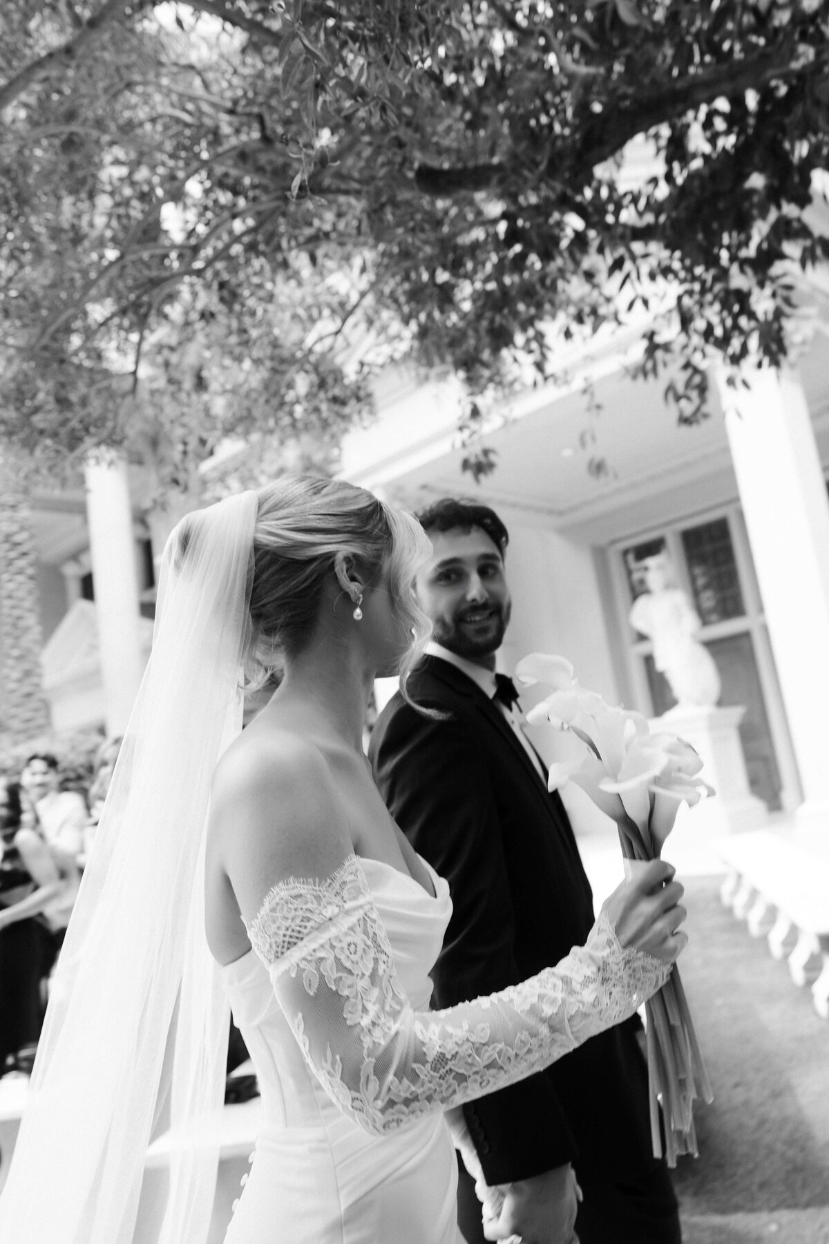 33_riskyexposure_maddie-noah_las-vegas-elopement-photography