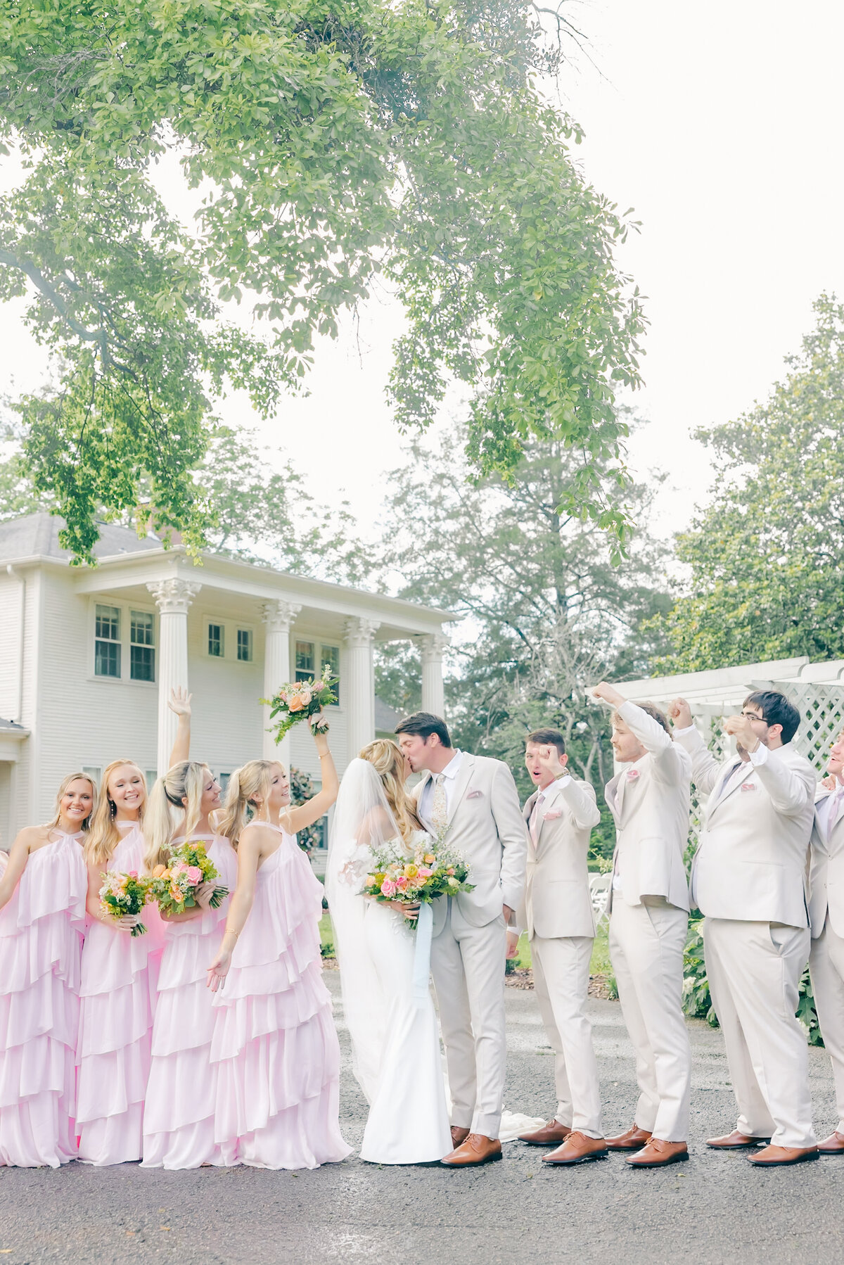 Sneak Peeks Creekside at Colliers End May Wedding | Lauren Elliott Photography | Emily & Kyle Anderson -104