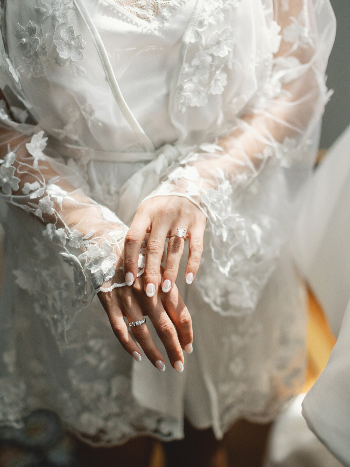 wedding-at-oswego-hills-vineyard-winery-portland-oregon-by-the-tenneys-photography-04