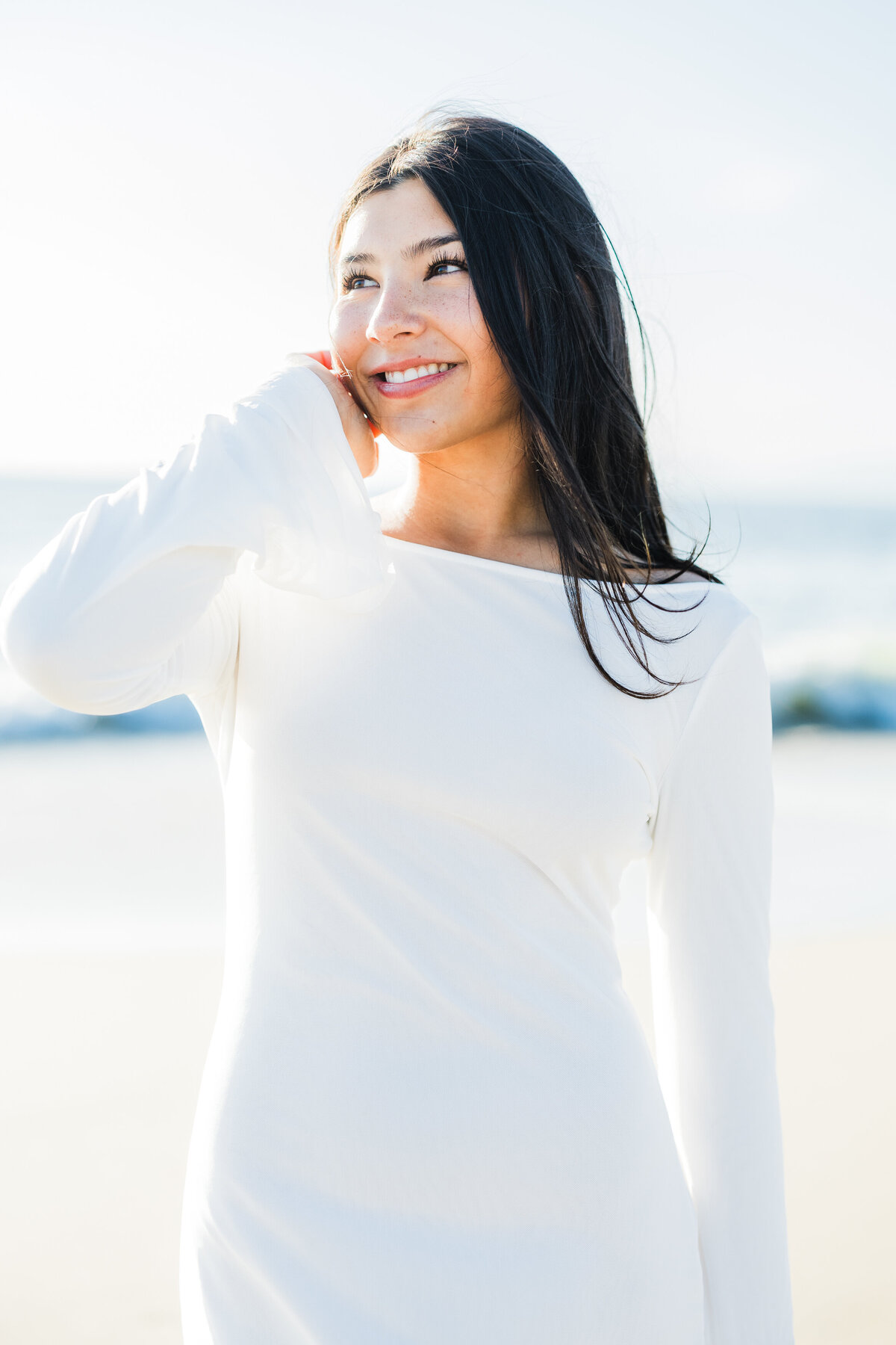 graduation-photography-session-on-torrance-beach