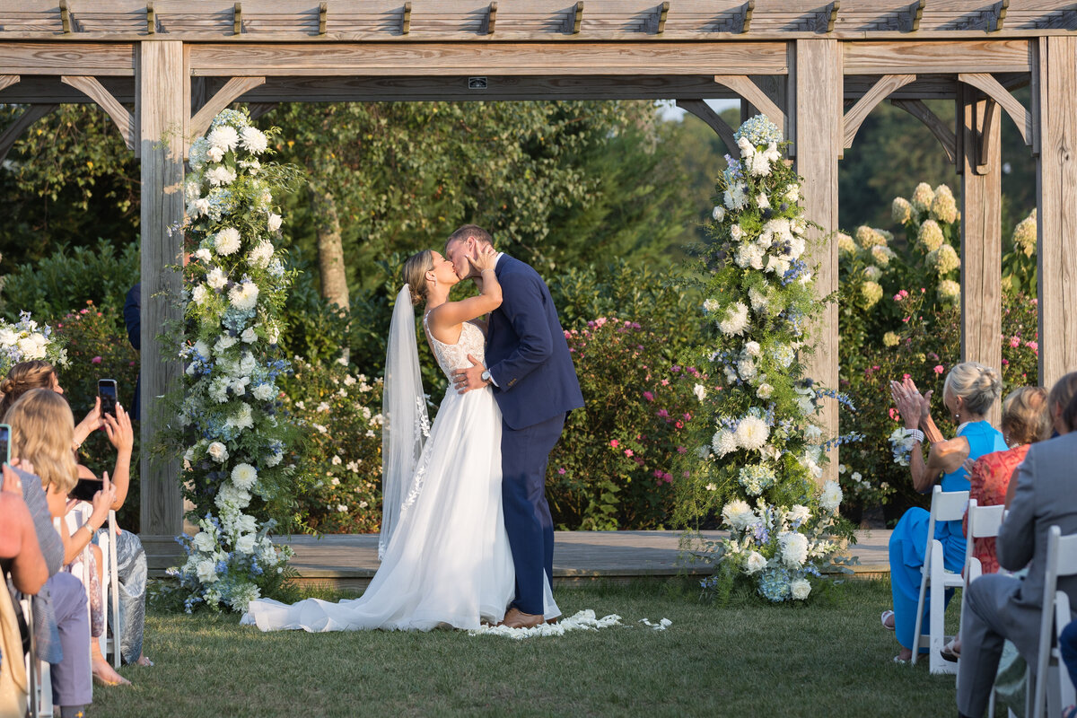 SouthJerseyWeddingPhotographer_RenaultWInery_51