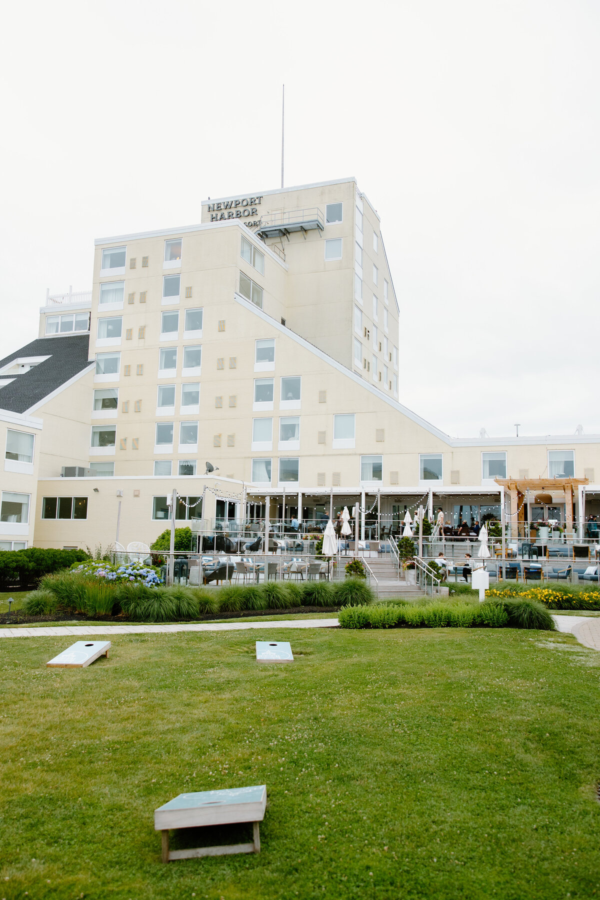 newport-harbor-island-wedding-by-devillier-designs