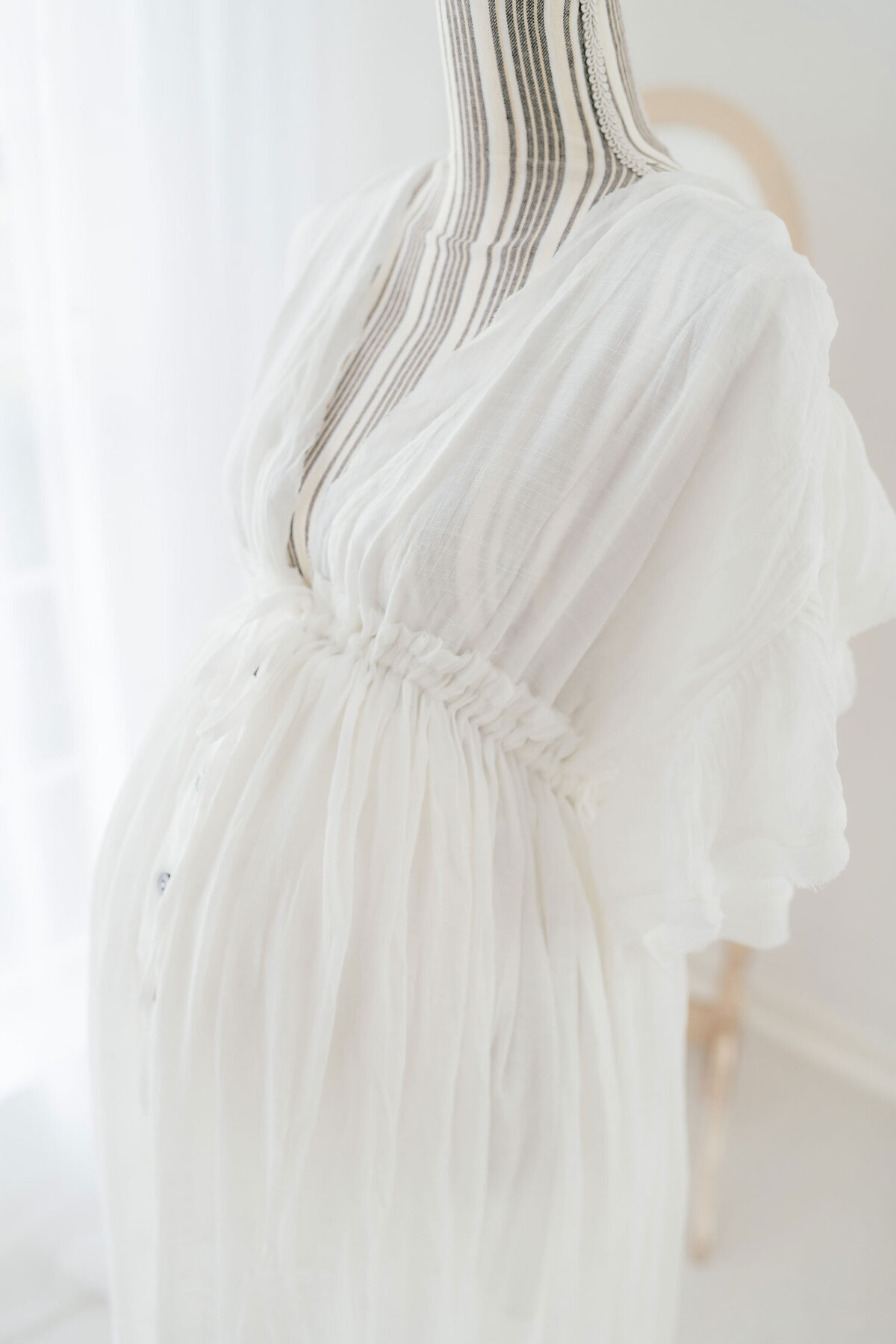 what to wear for a maternity session at the Emerald Coast Florida