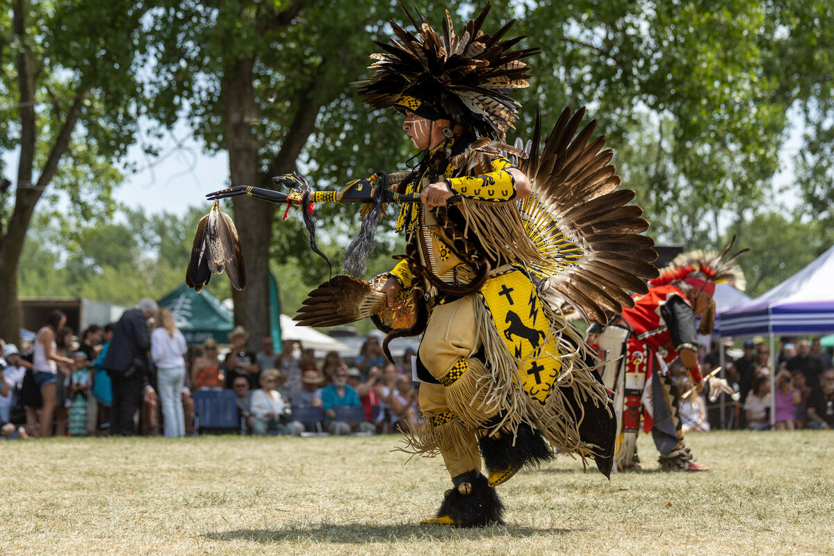 POW WOW Montreal Indian Dansers