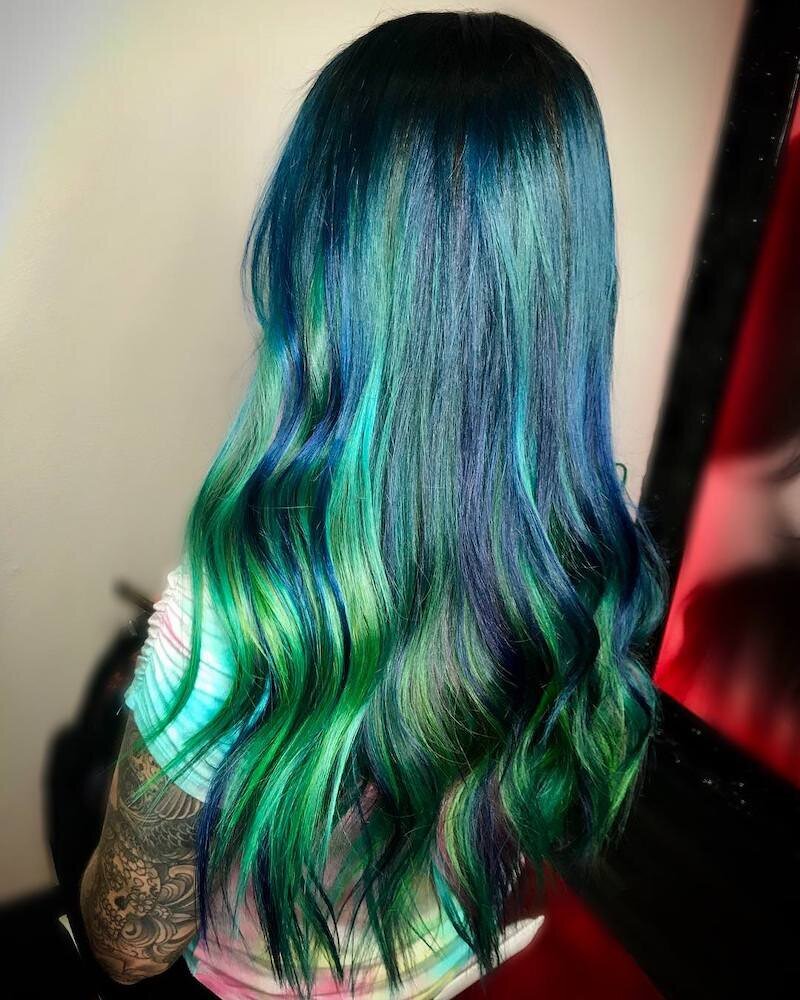 las-vegas-summerlin-hair-stylist-blue-green