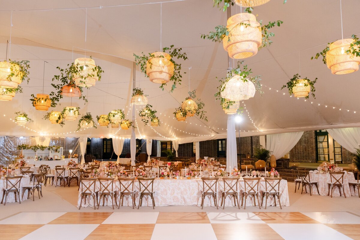 tented-wedding-reception