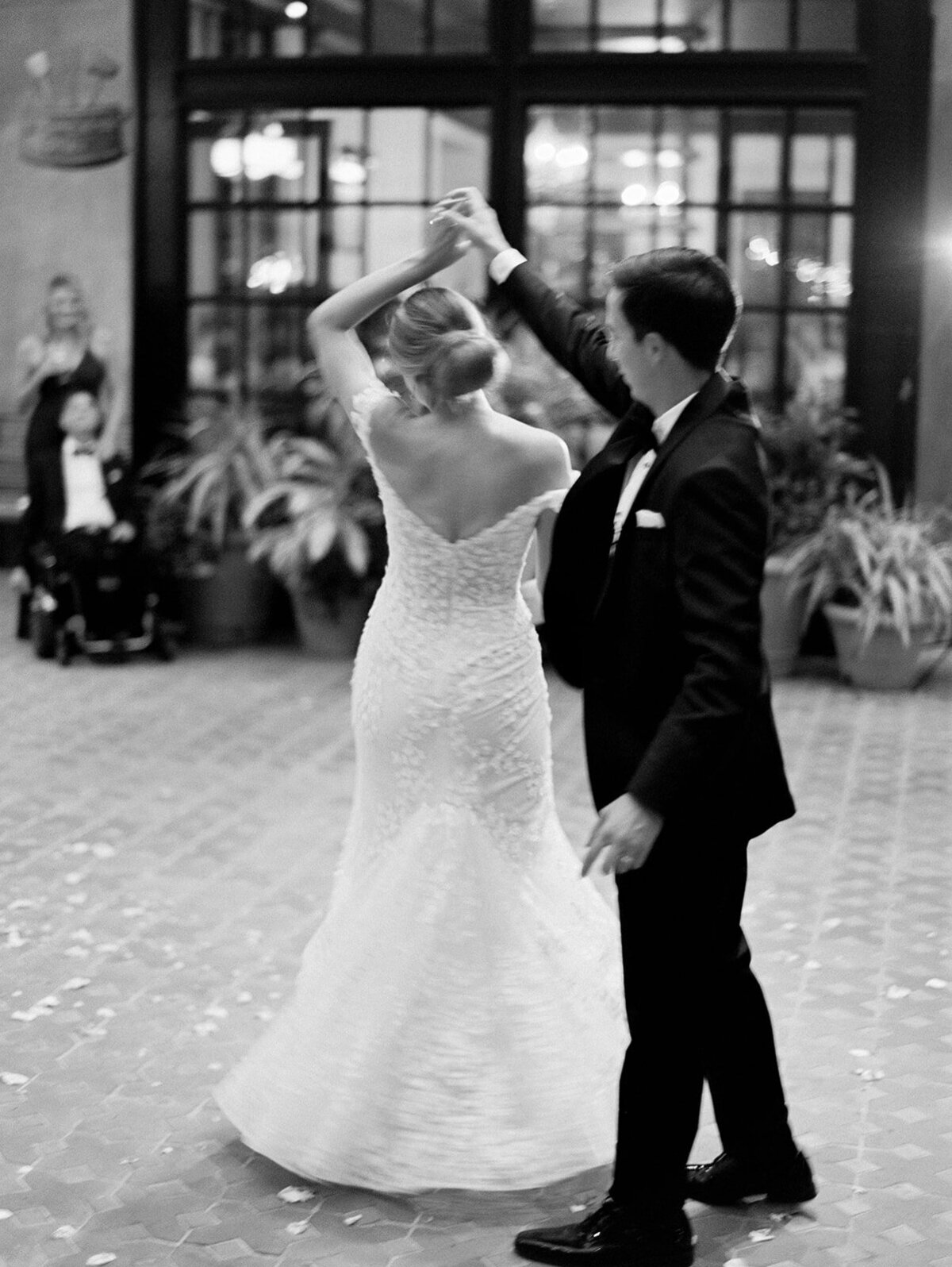 Hotel-Emma-Wedding-Photographer-Elopement-Austin-featherandtwine-kb19