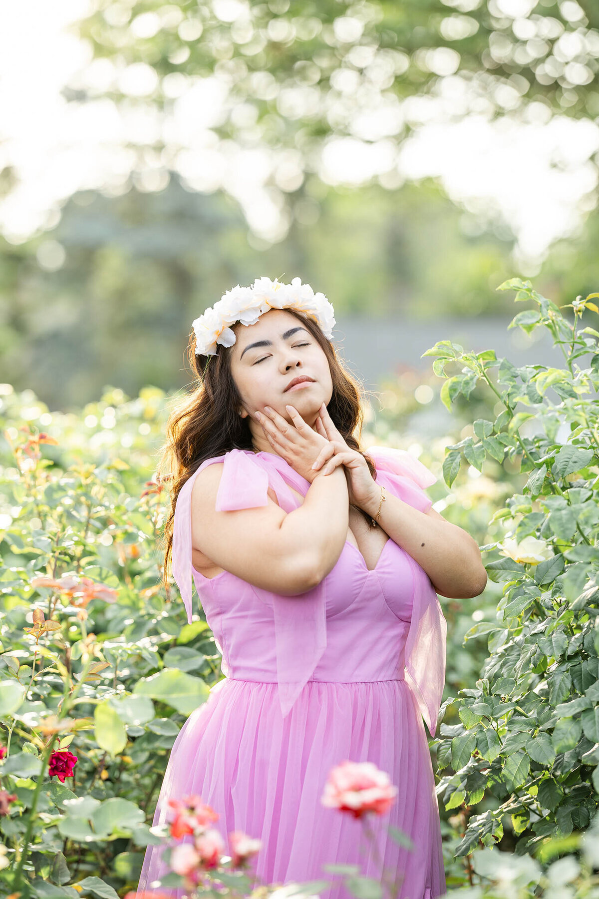 rose-garden-portrait-session-connecticut-1