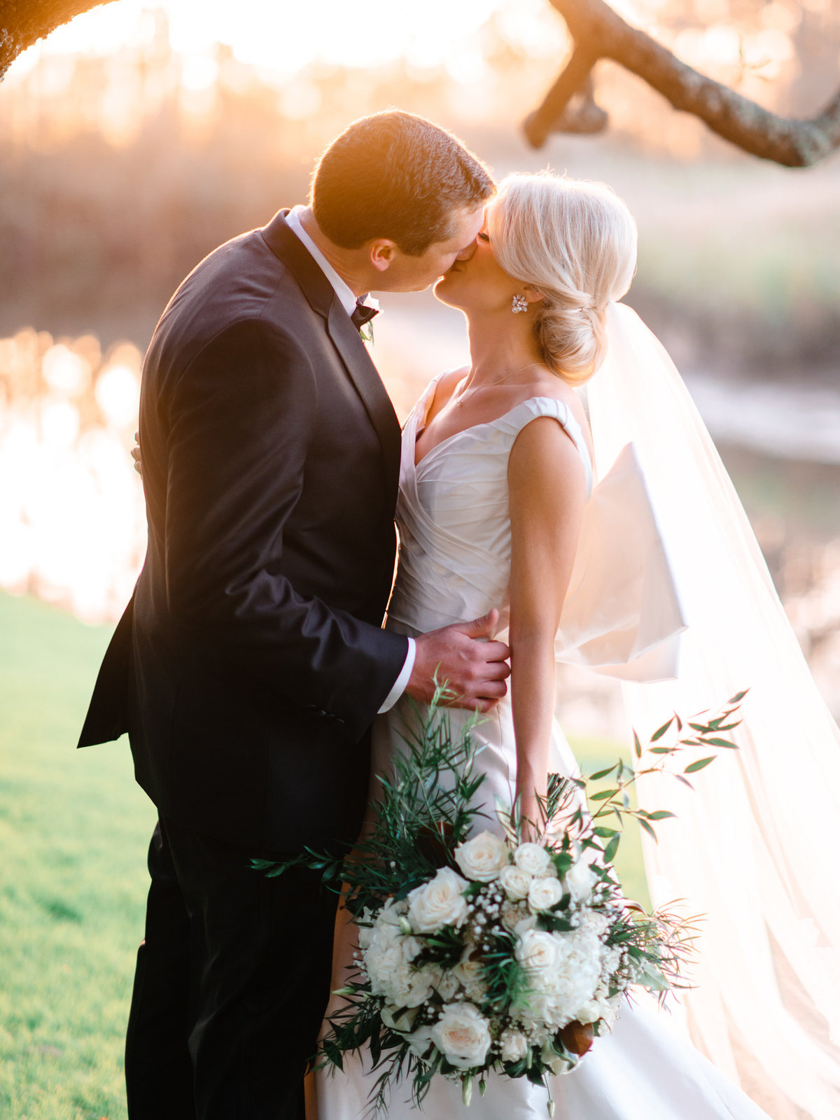 Wedding Photographers in Pawleys Island, SC - Pawleys Island Wedding Photos at Caledonia Golf and Fish Club