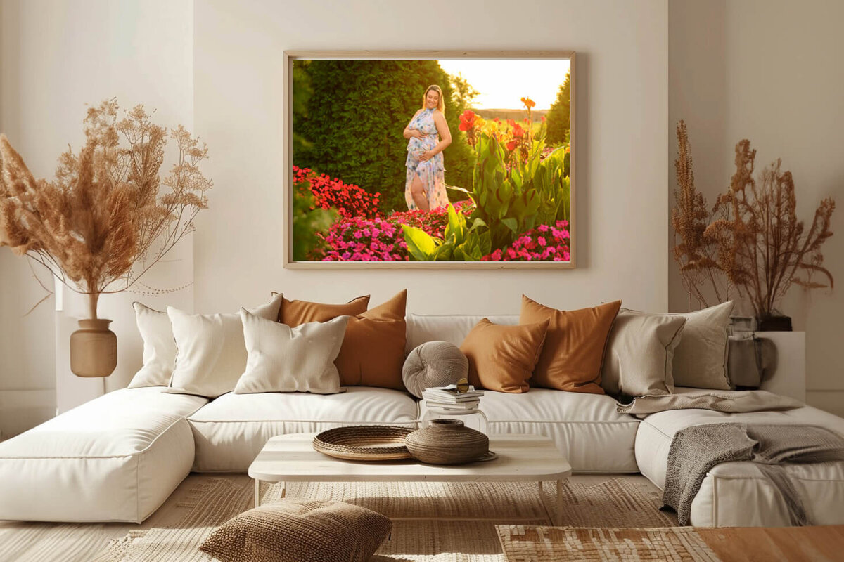 Framed photo of a pregnant woman with the golden light shinning through.