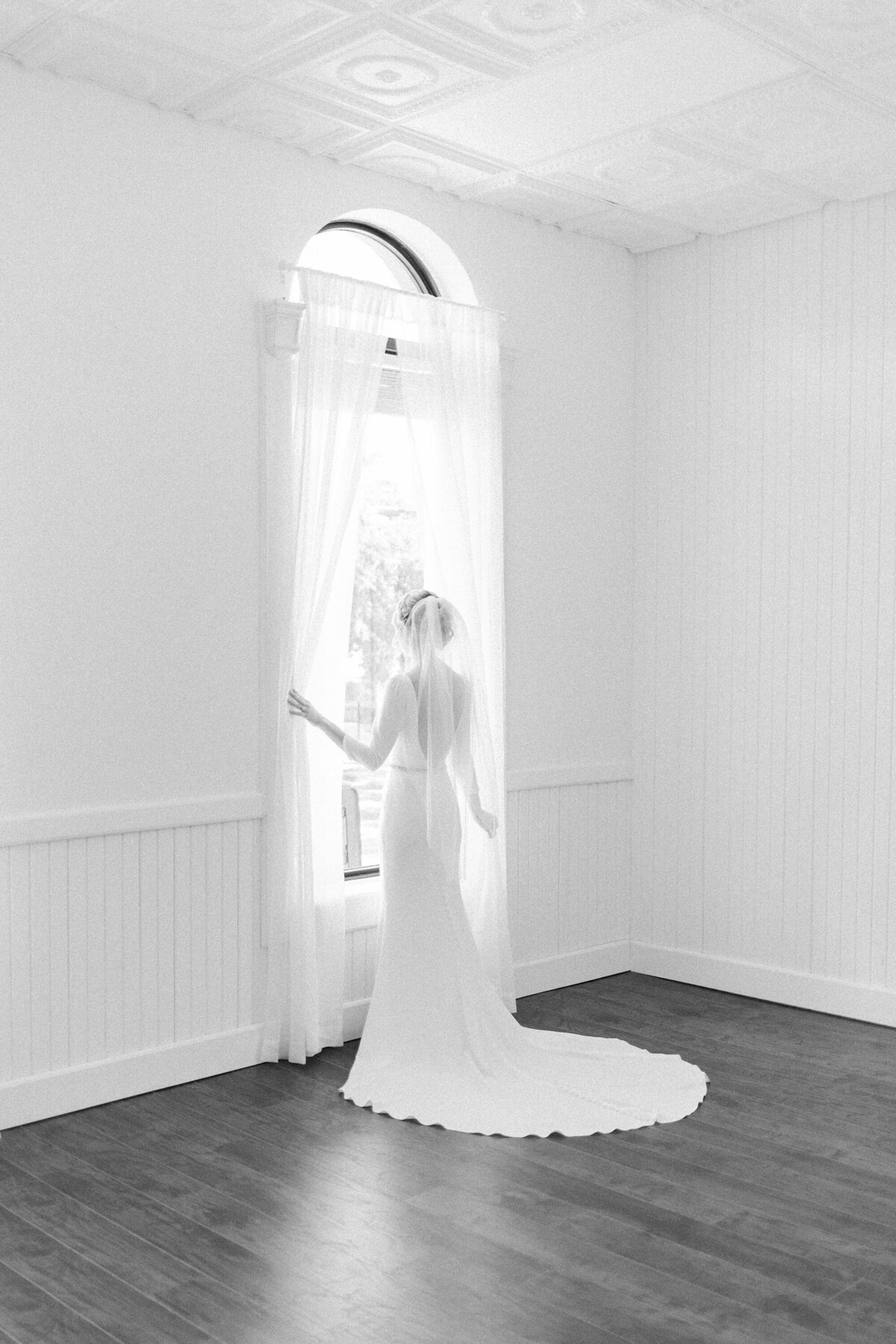 Portfolio | Bridal Portraits Session | Wedding Photography by Ink & Willow Associates | Victoria TX